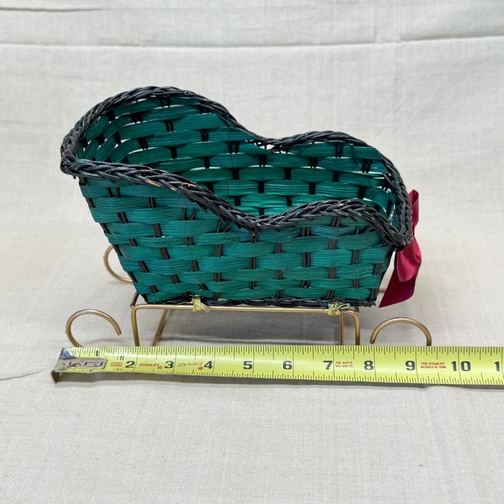 Vintage Christmas Sleigh Basket Green Woven Holiday Centerpiece Decor Bow